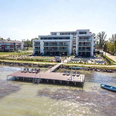 Apartman Lakeside Panorama 115 *